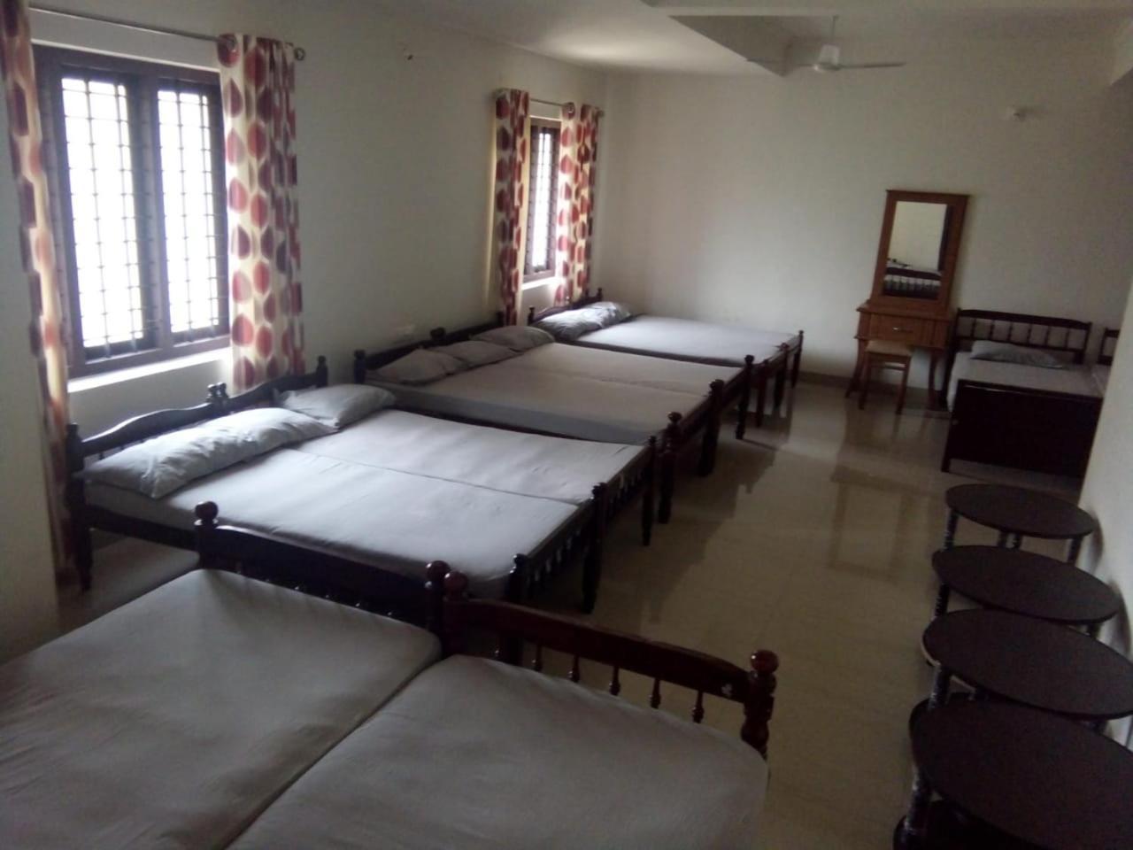 Sathya Inn Guruvayur Ngoại thất bức ảnh
